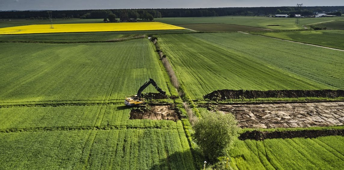 Budowa gazociągu widoczna z dużej wysokości